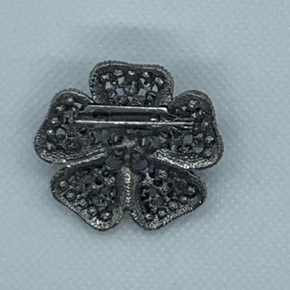 Dark & Light Blue Flower Brooch - Picture 2 of 3